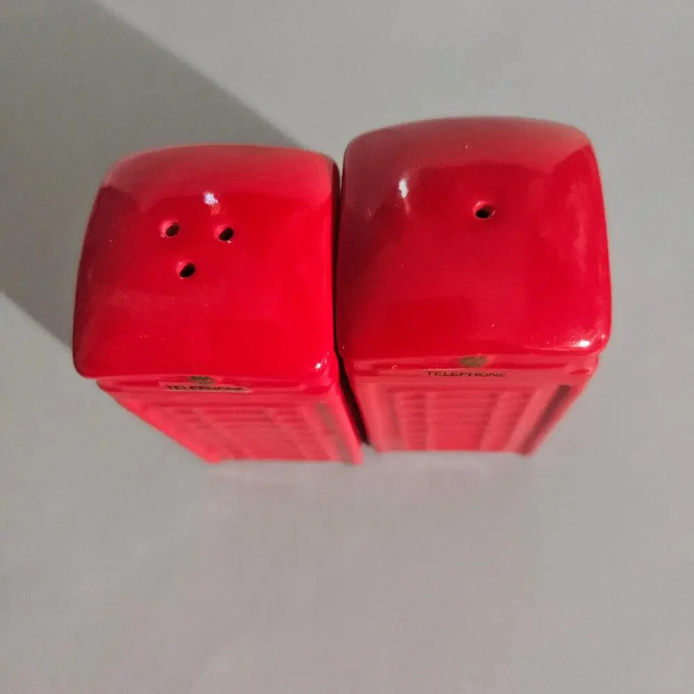 English Red Telephone Booth Paris Salt and Peper Shaker Set